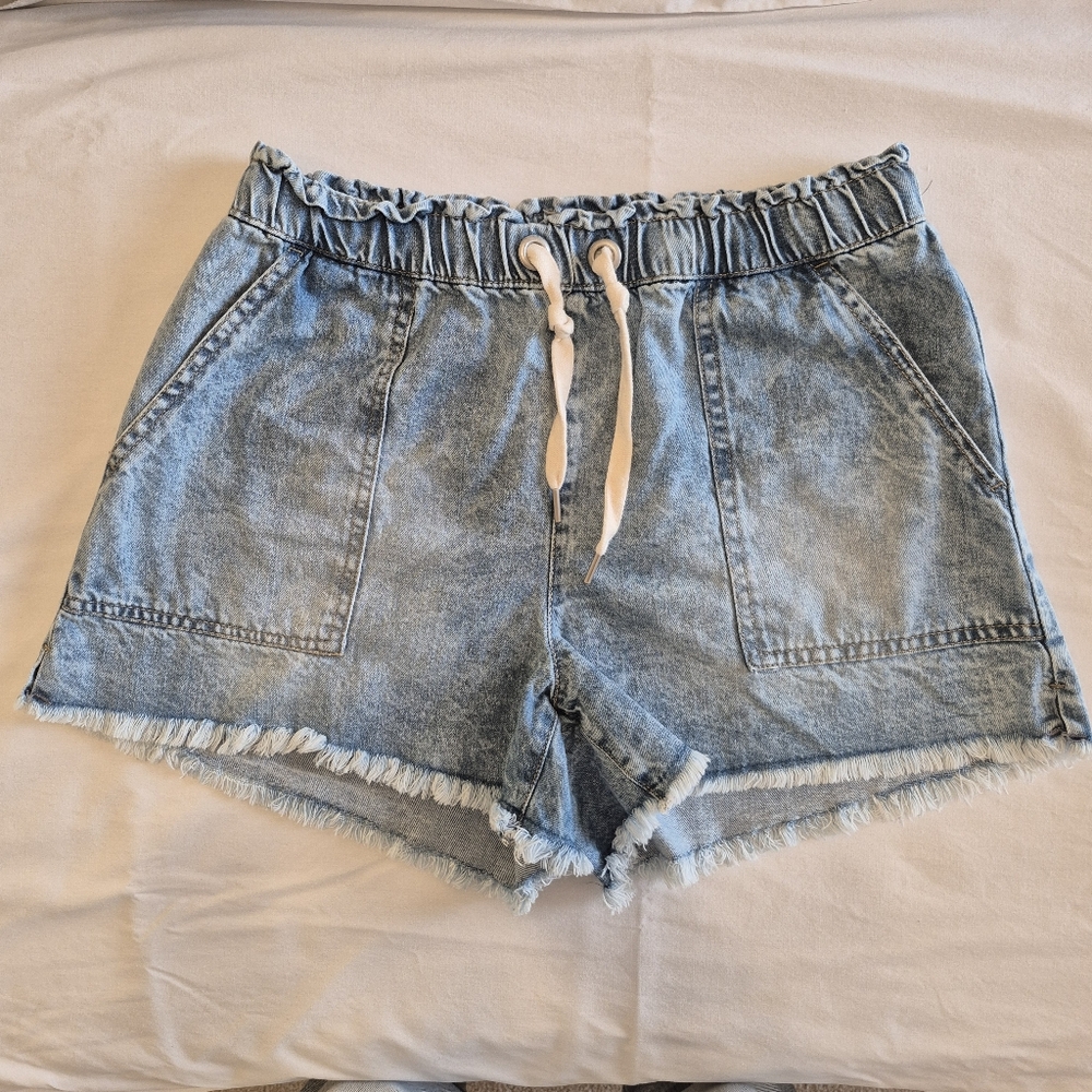 No Boundaries Womens Medium Blue Jean Denim Shorts Distressed Cut-Off Style